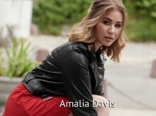 Amalia_Davis