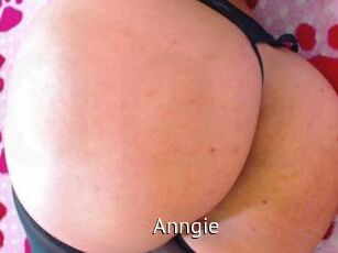 Anngie_