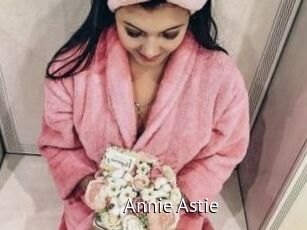 Annie_Astie