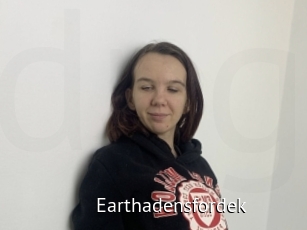 Earthadensfordek