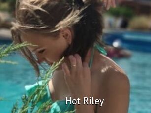 Hot_Riley