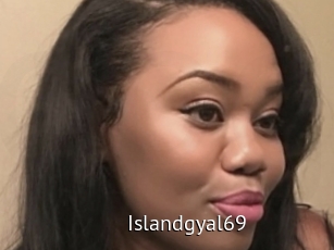 Islandgyal69