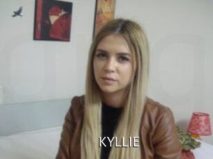 KYLLIE_