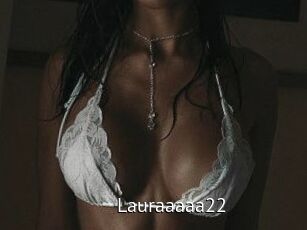 Lauraaaaa22