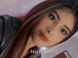 MiaFoxxx18