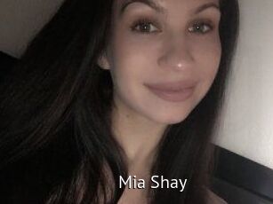 Mia_Shay