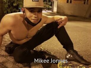 Mikee_Jonnes