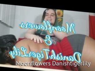 Moonflowers_Danishtigerlily