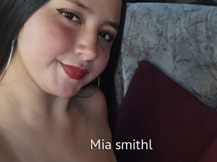 Mia_smithl