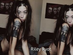 Riley_Ryot