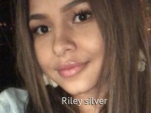 Riley_silver